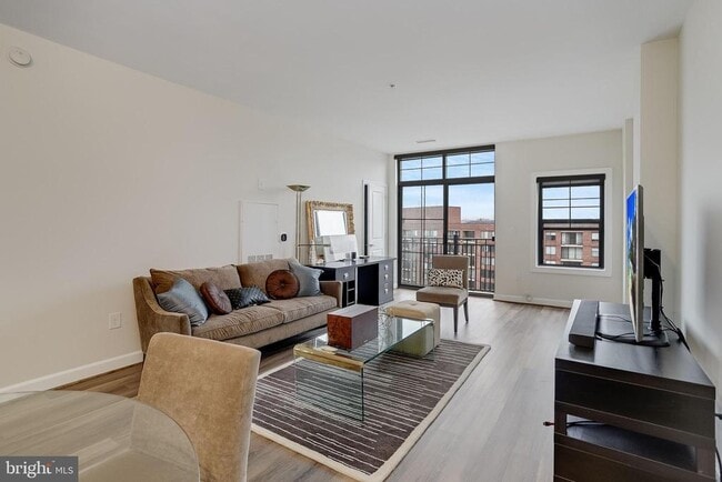 Foto del edificio - 1111 25th St NW