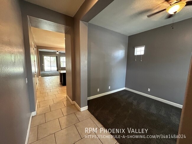 Building Photo - 3 Bed / 2 Bath Verrado home in Warm Gray P...