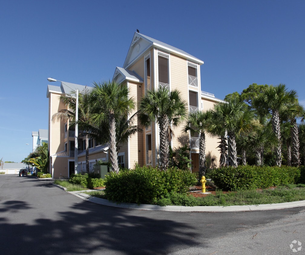 Bonita Beachwalk Condominium Apartments in Bonita Springs, FL