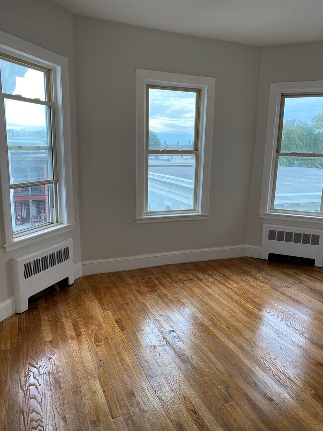 Building Photo - 90 Winthrop Shore Dr