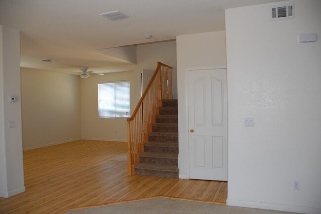 Building Photo - 5612 Rayanna Dr