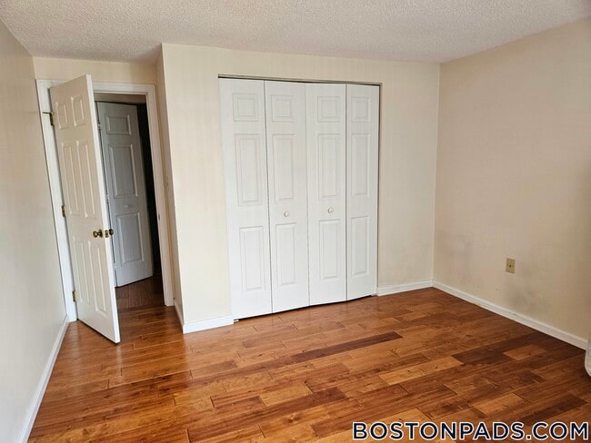 Building Photo - 30 Revere Beach Pkwy
