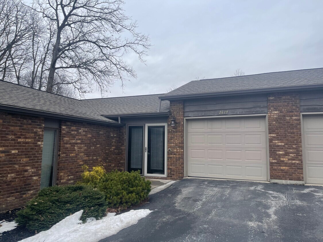 2619 Struthmore Dr Unit 2619, Lima, OH 45806 Condo for Rent in Lima