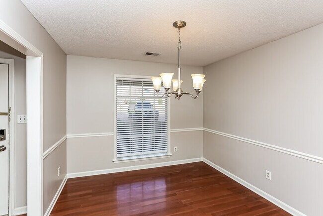 Building Photo - 2729 Fletcher Crest Cove