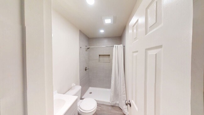 Foto del edificio - 34584-88 Cedar Ln