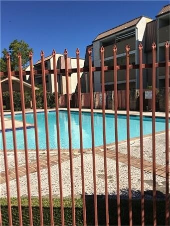 Foto del edificio - 8421 Hearth Dr