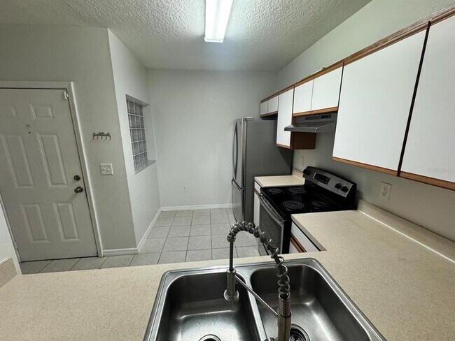 Foto del edificio - 6411 Cypressdale Dr