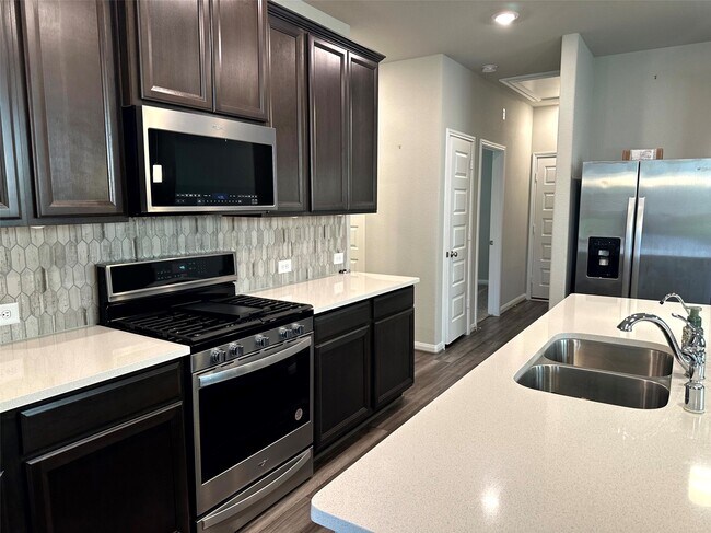 Foto del edificio - 7072 Silverleaf Oak St