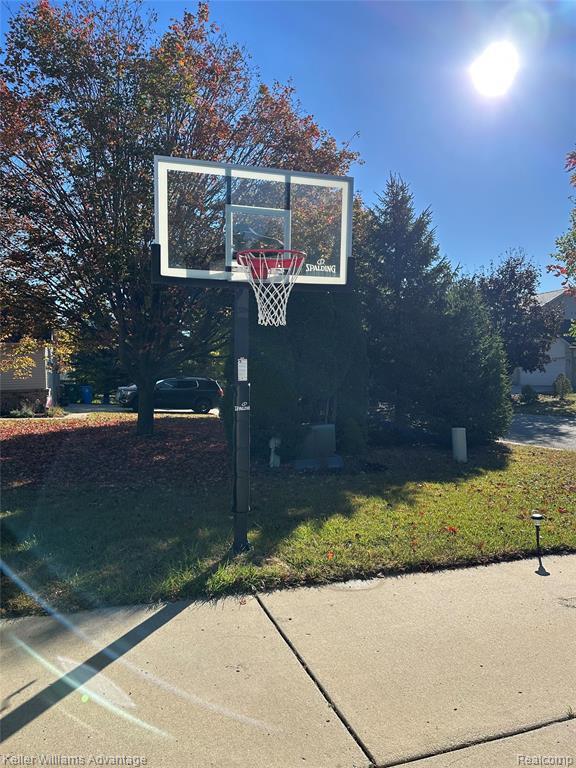 Building Photo - 2057 Holly Berry Ln