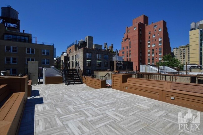 Building Photo - 168 East 82nd Street