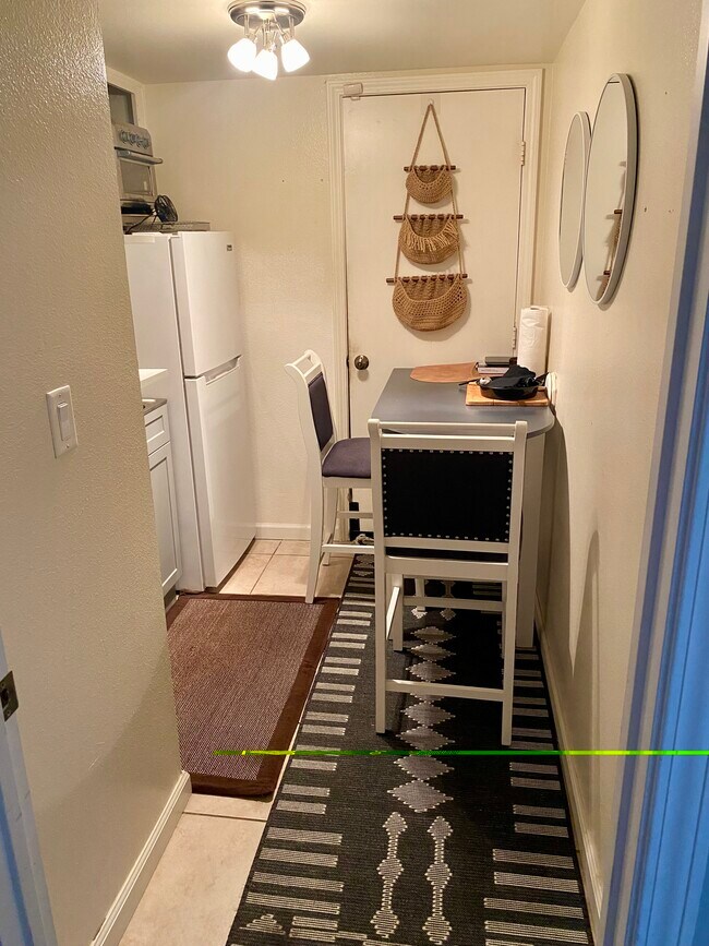 Foto del edificio - 753 Lazy Circle Dr