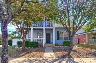 Building Photo - 706 Big Spring Dr