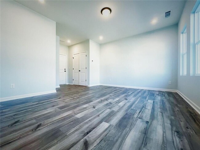 Building Photo - 2676 Whistler Wy NE