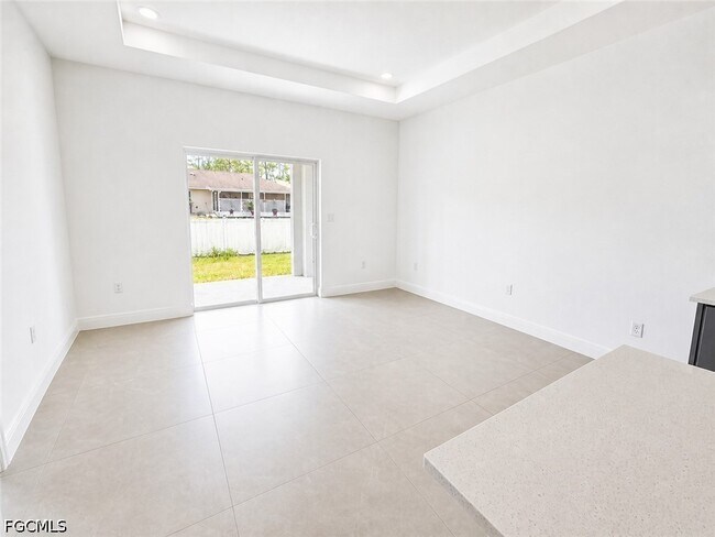 Foto del edificio - 8753 Buckingham Rd