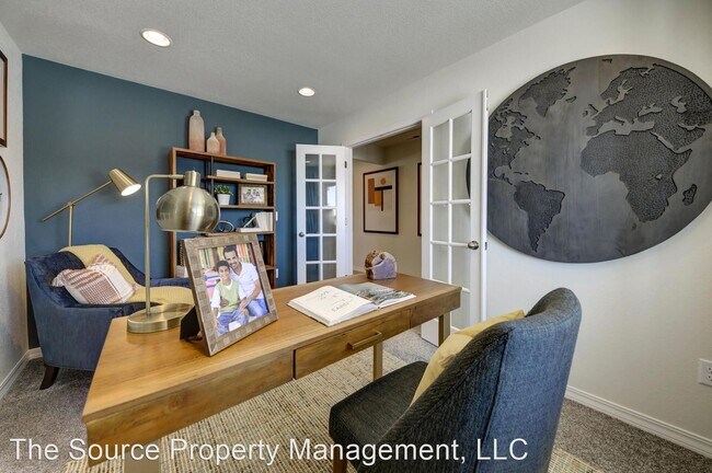 Building Photo - 3 br, 2.5 bath House - 2450 Crown View Dr