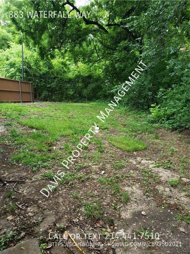 Building Photo - 883 Waterfall Way