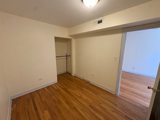 Foto del edificio - 2240 W Palmer St
