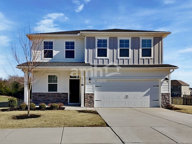 Building Photo - 2012 Bennett Dr