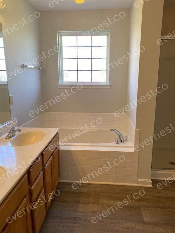 Foto del edificio - 7225 Wytheville Cir