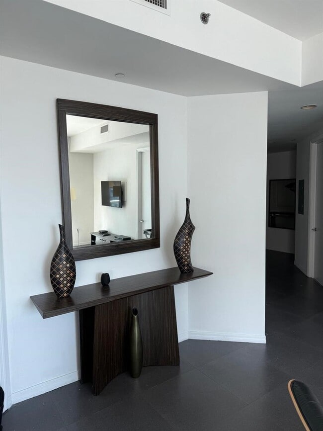 Building Photo - 55 SE 6th St