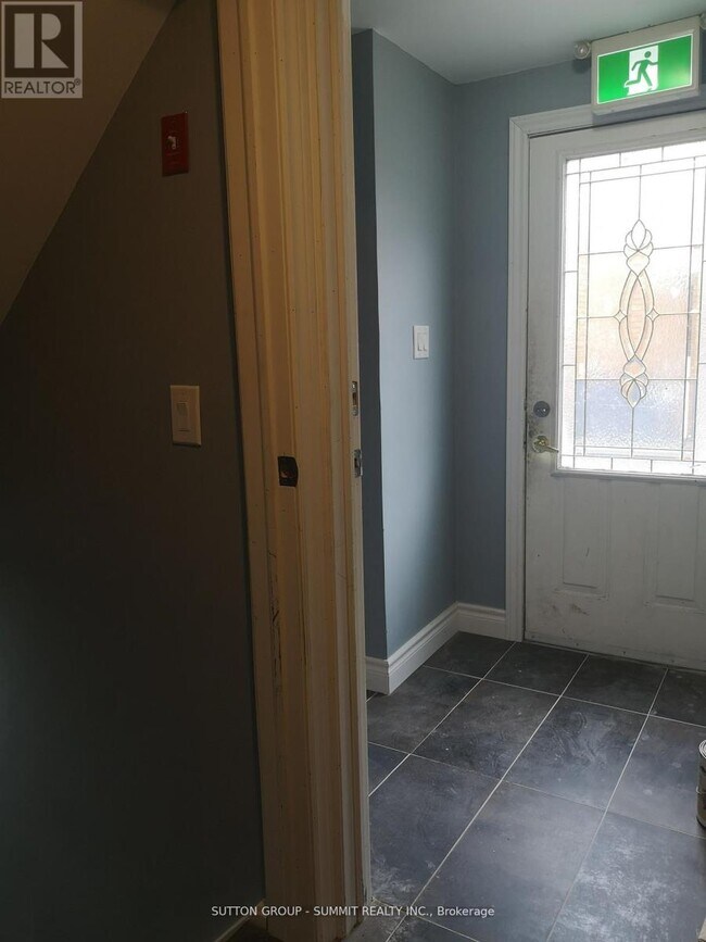 Photo du bâtiment - 46 Sharon Ct