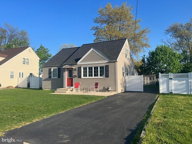 Foto del edificio - 3440 Nathan Ave