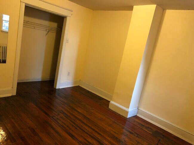 bedroom #1 - 806 S 6th St