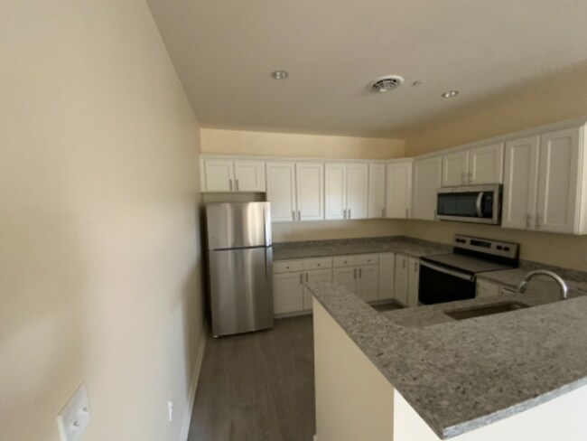 192 Erie Blvd photo'