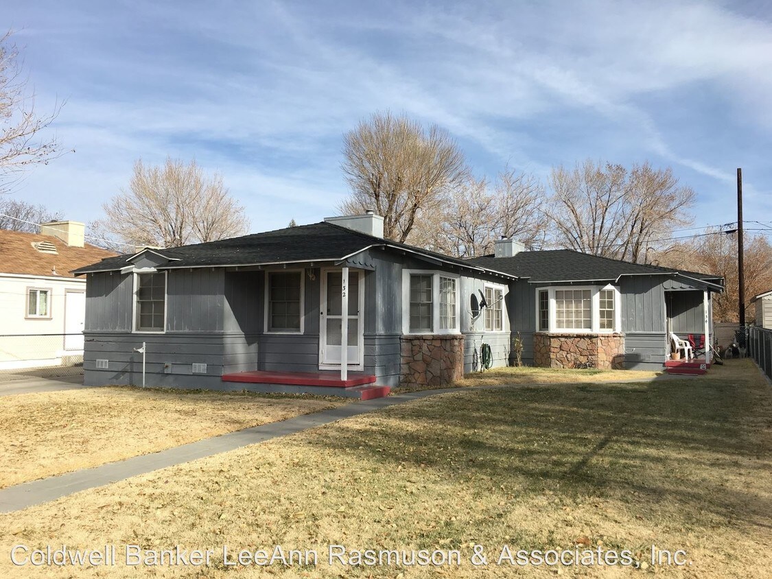 132 Moffett Dr, CA 93514