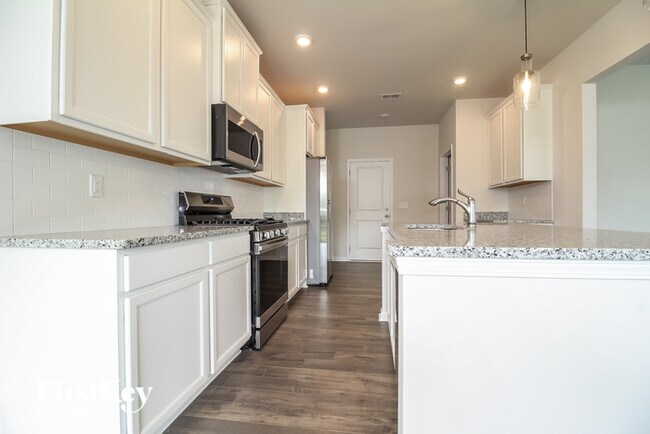 Building Photo - 210 Ashborne Ln