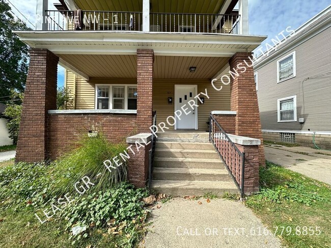 Building Photo - Updated lower 2 bedroom on the West side o...