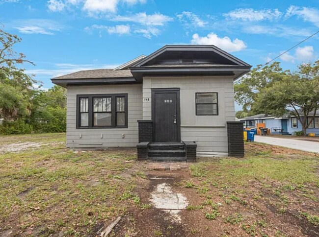 Foto del edificio - 548 Woodlawn St