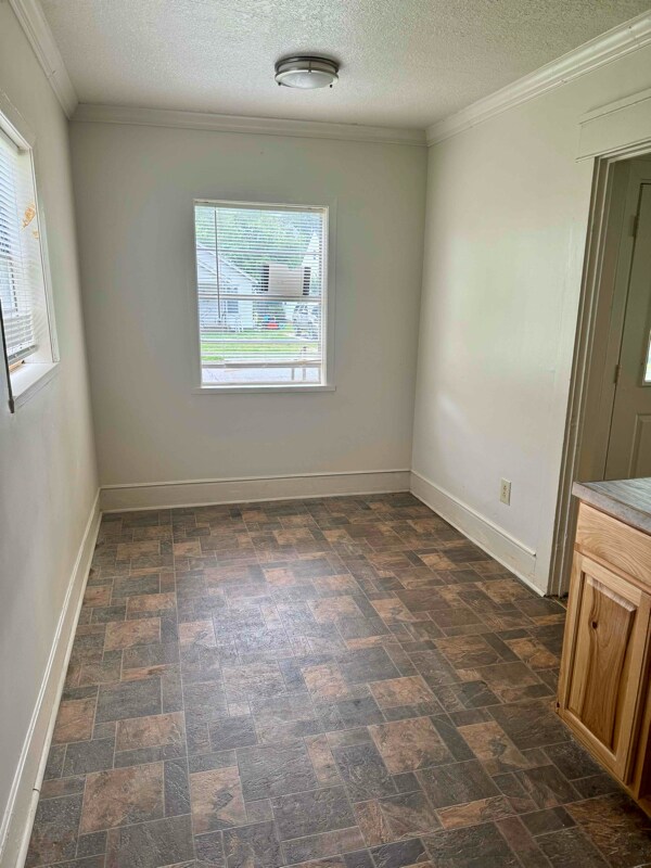 Building Photo - 1024 N Rosser St