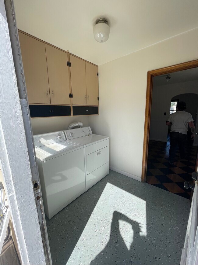 Foto del edificio - 1329 Locust St