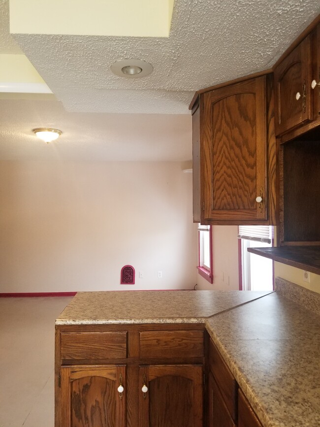 view to living room from kitchen - 95 Glendale Park