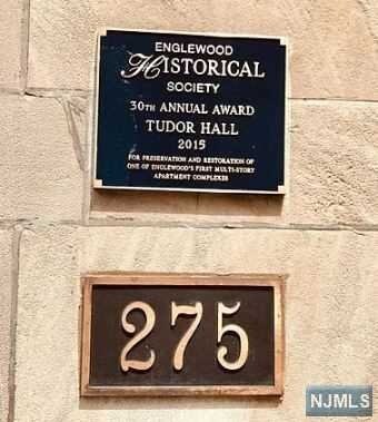 Foto del edificio - 275 Engle St
