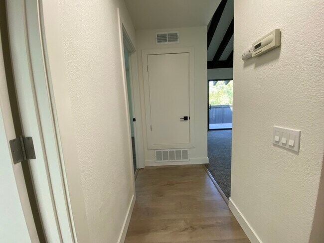 Foto del edificio - Charming 1bd/1ba Condo