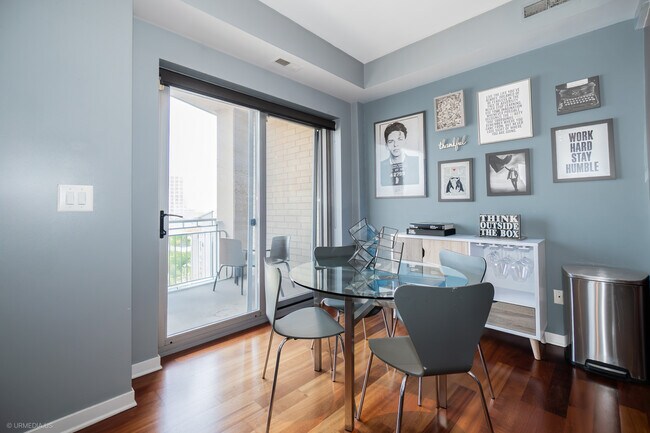 Foto del edificio - 4350 N Broadway