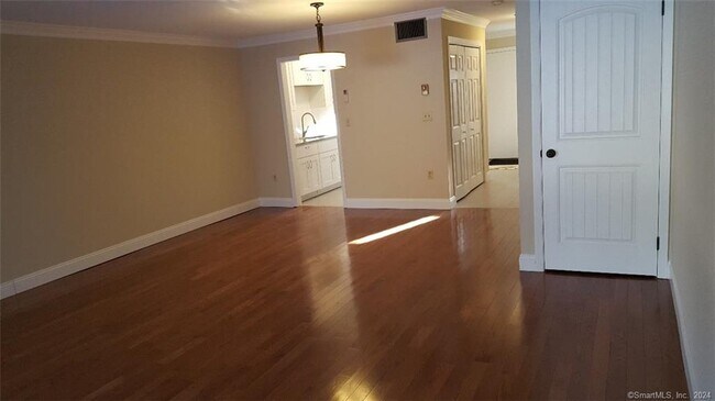 Foto del edificio - 11 Cedarland Ct