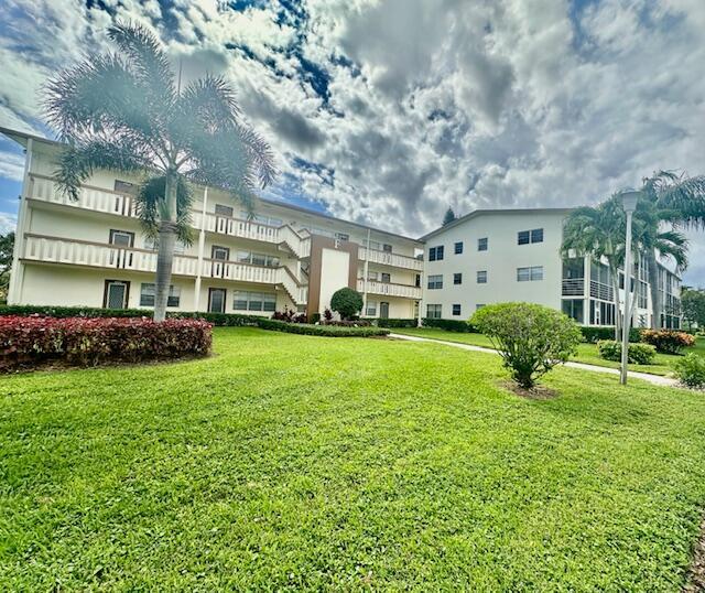 Foto principal - 244 Mansfield F