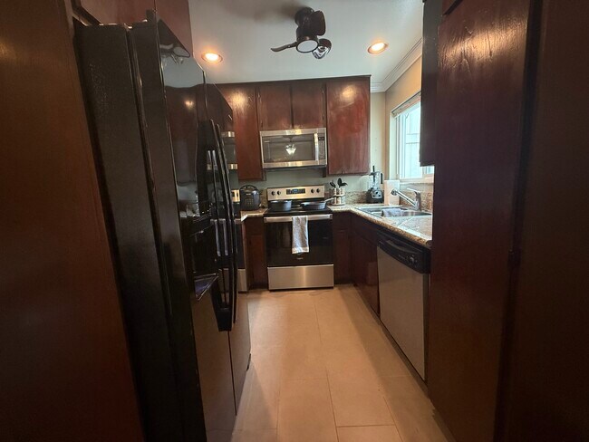 Foto del edificio - 6927 Amherst St