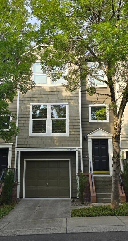 Primary Photo - 10205 NW Jack Ln