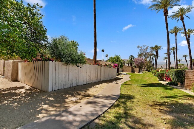 Building Photo - 74122 Catalina Way