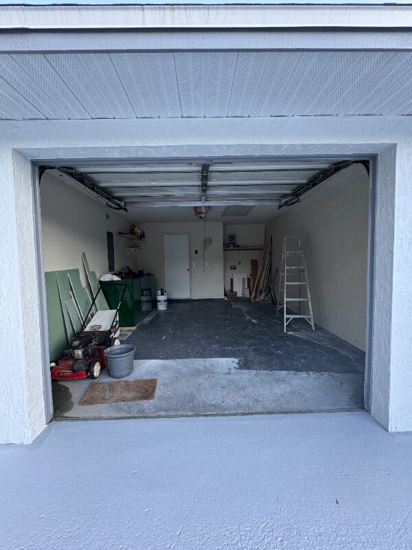 Building Photo - 1033 Station St