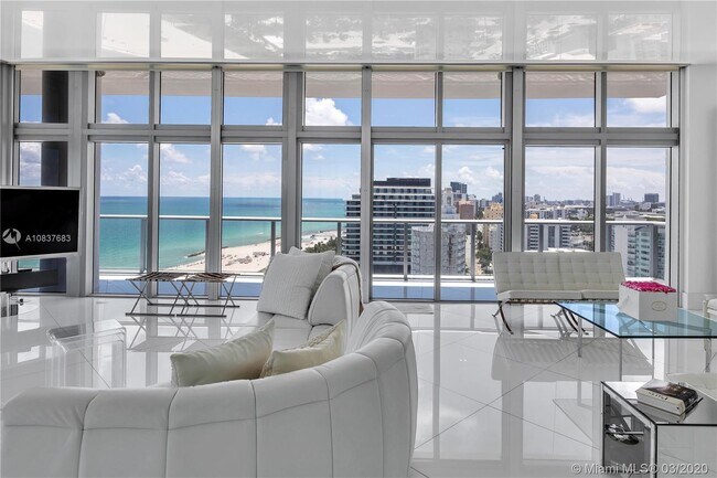 Foto del edificio - 3737 Collins Ave