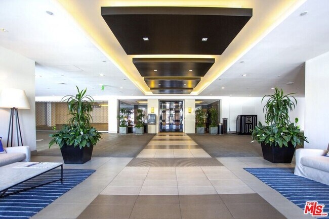 Foto del edificio - 8500 Burton Wy