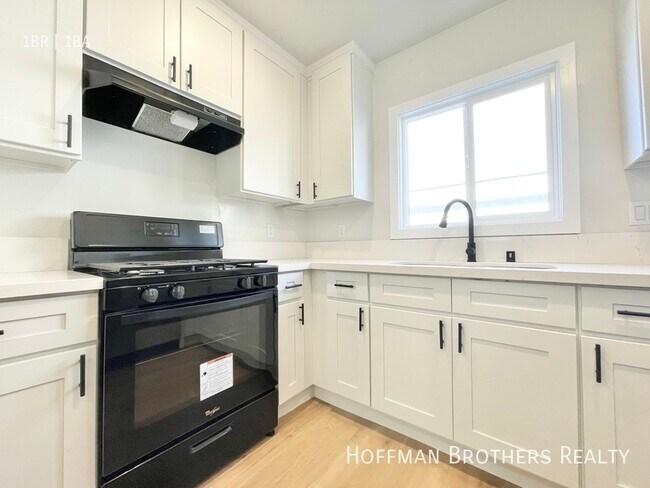 Foto del edificio - 3740 Westwood Blvd Los Angeles, CA 90034