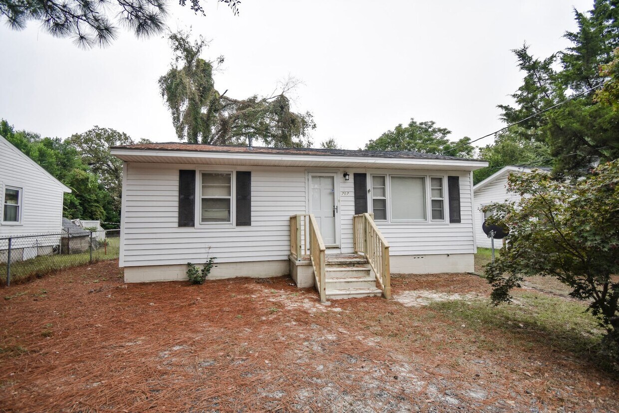 Foto principal - Available Now! 3 Bedroom 1.5 Bathroom- no ...