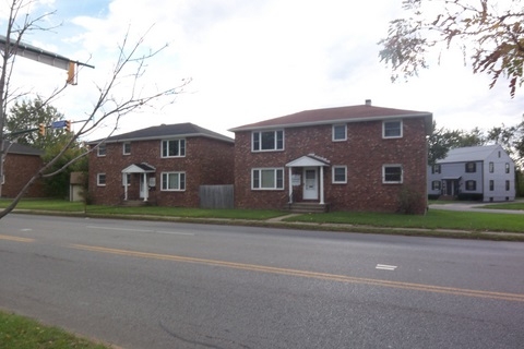 Primary Photo - 450-460 Eggert Rd