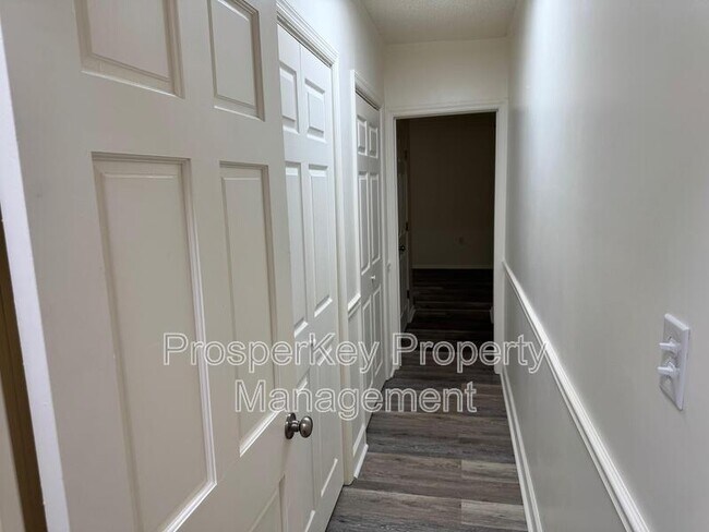 Building Photo - 2112 41st St